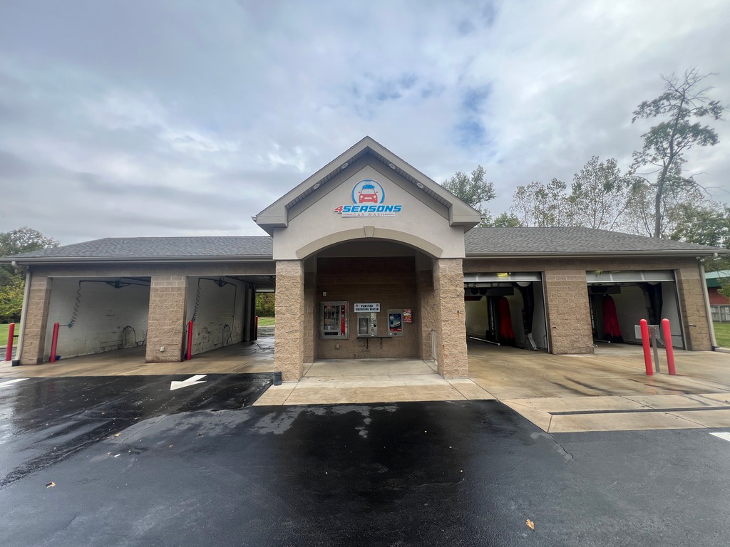 4 Seasons Car Wash Robb Ave